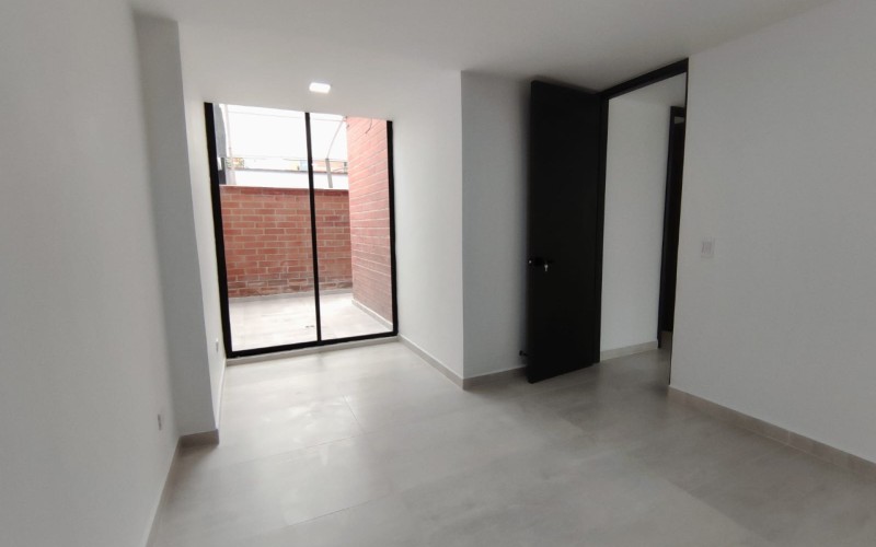 Apartamento con terraza en Conquistadores: 98 m² + 23 m² de terraza, cerca de Unicentro