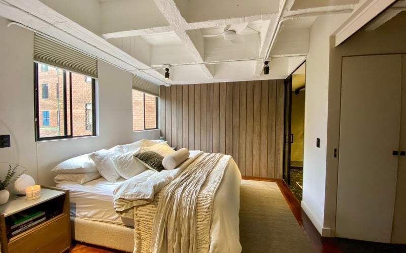 Renovated Apartment in El Poblado, Medellín | 104m² | 1 Bedroom | Pool & Gym