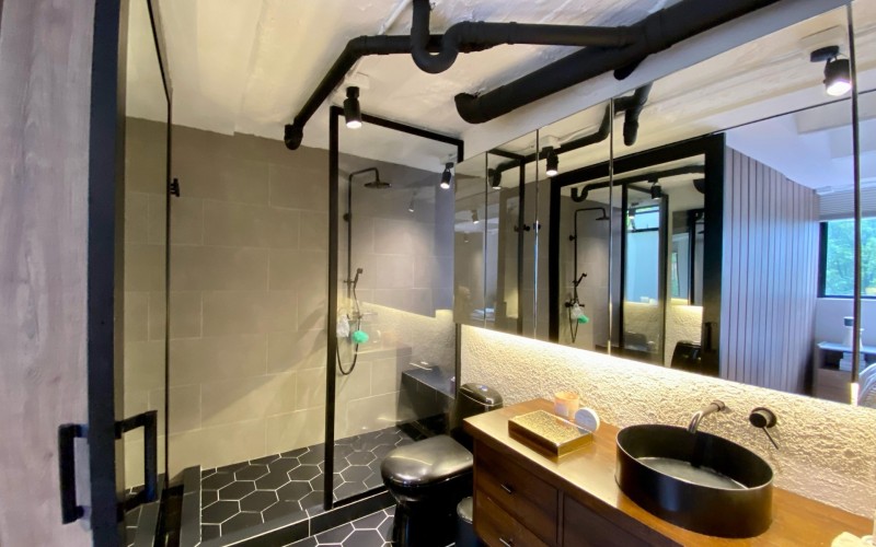 Renovated Apartment in El Poblado, Medellín | 104m² | 1 Bedroom | Pool & Gym