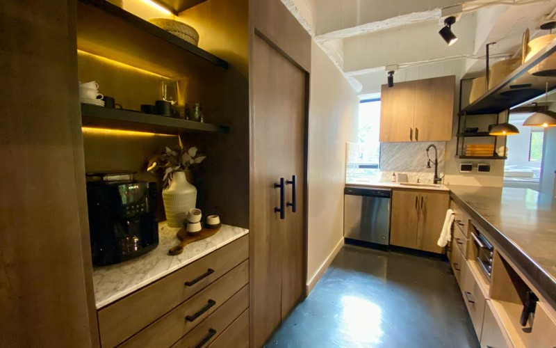 Renovated Apartment in El Poblado, Medellín | 104m² | 1 Bedroom | Pool & Gym