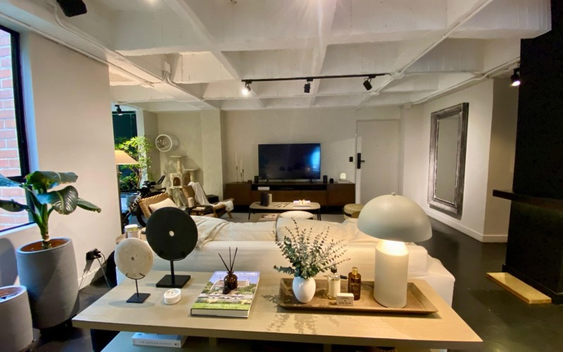 Renovated Apartment in El Poblado, Medellín | 104m² | 1 Bedroom | Pool & Gym