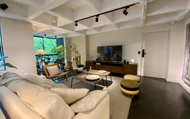 Renovated Apartment in El Poblado, Medellín | 104m² | 1 Bedroom | Pool & Gym