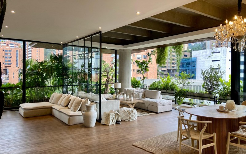 Exclusive Luxury Apartment in Medellín | 242m² | Balcony and Private Elevator