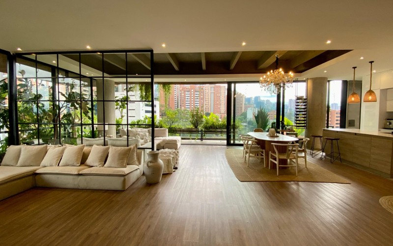 Exclusive Luxury Apartment in Medellín | 242m² | Balcony and Private Elevator