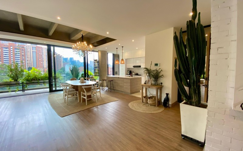 Exclusive Luxury Apartment in Medellín | 242m² | Balcony and Private Elevator