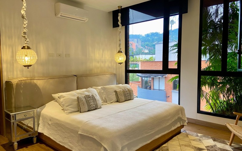 Exclusive Luxury Apartment in Medellín | 242m² | Balcony and Private Elevator