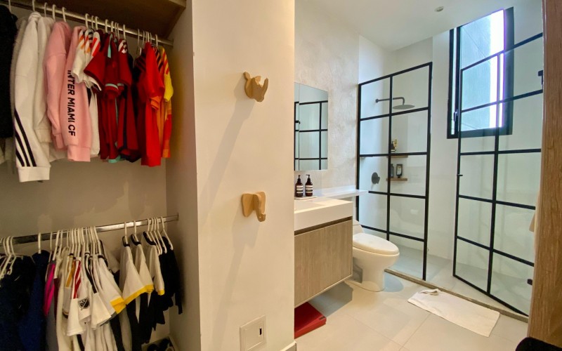Exclusive Luxury Apartment in Medellín | 242m² | Balcony and Private Elevator