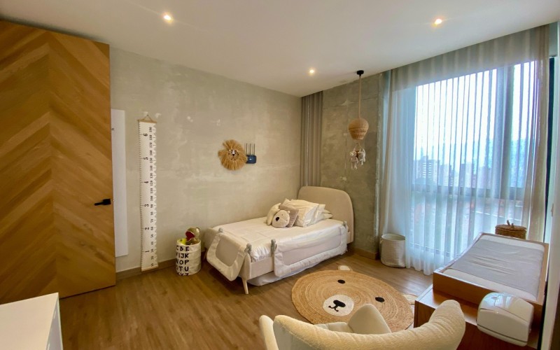 Exclusive Luxury Apartment in Medellín | 242m² | Balcony and Private Elevator