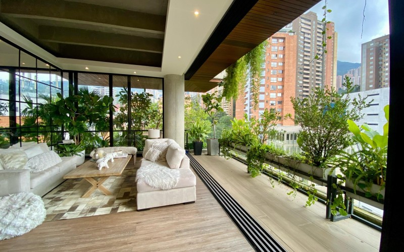 Exclusive Luxury Apartment in Medellín | 242m² | Balcony and Private Elevator