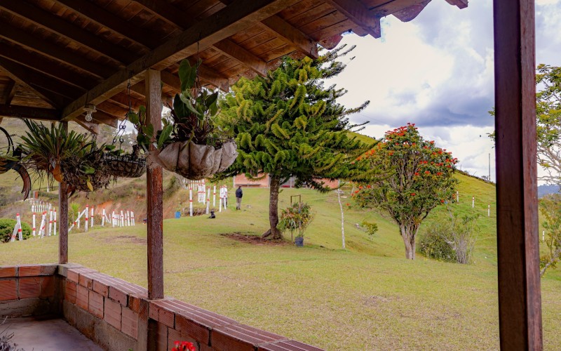 Casa - Lote en Venta
