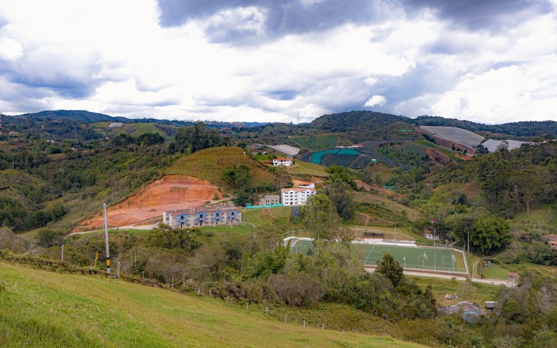 Casa - Lote en Venta