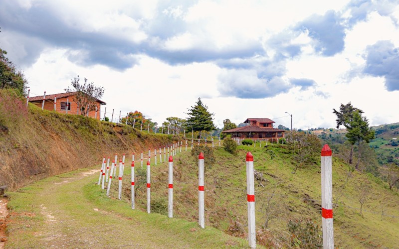 Casa - Lote en Venta