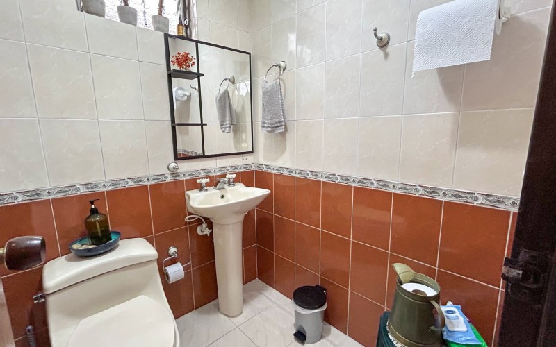 Casa amplia en Belén Alameda