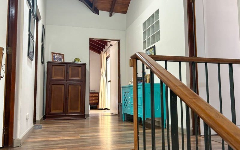 Casa amplia en Belén Alameda