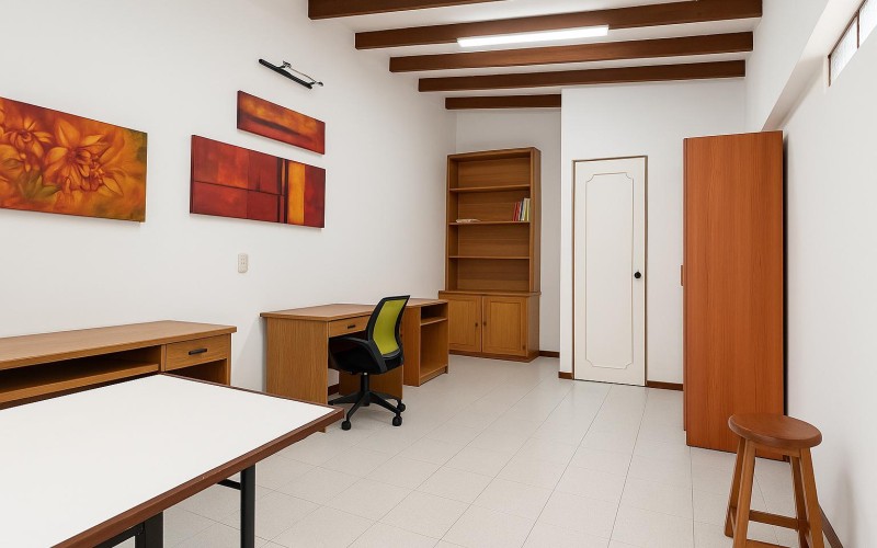Casa amplia en Belén Alameda