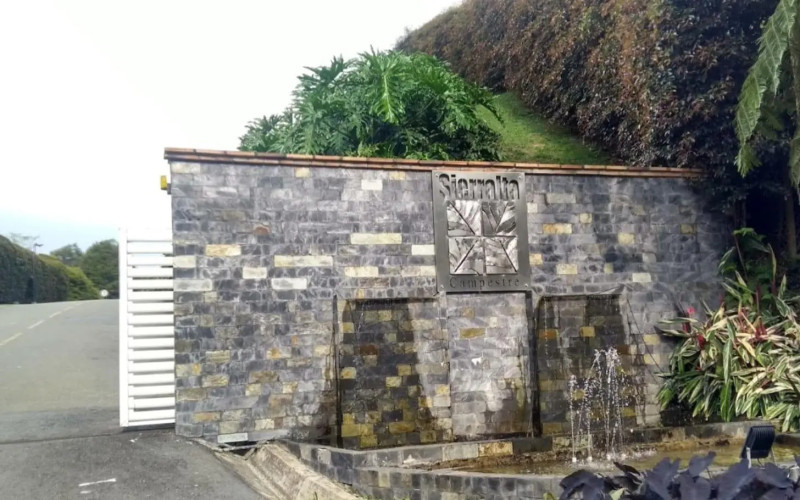 Country Lot in Sierra Alta, El Retiro – 3,800 m² Unique Opportunity