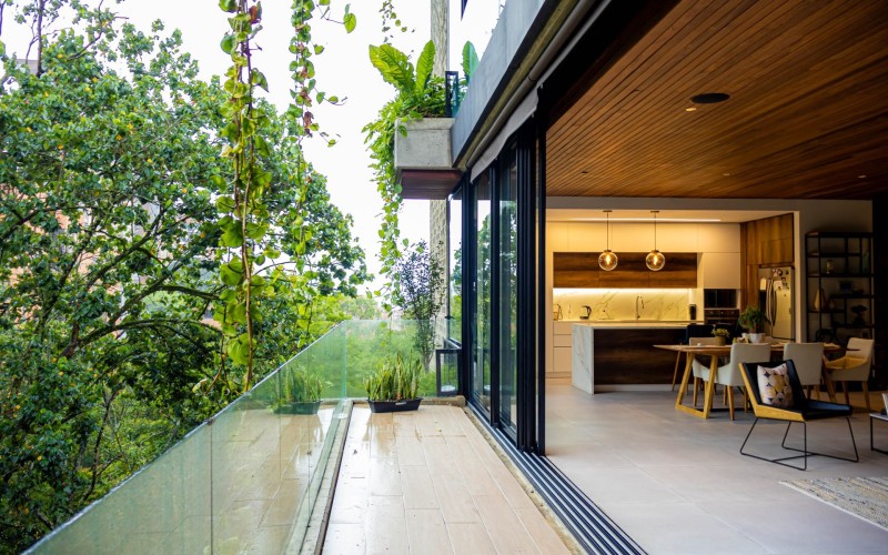 Luxury Living: Stunning Medellín Apartment Awaits