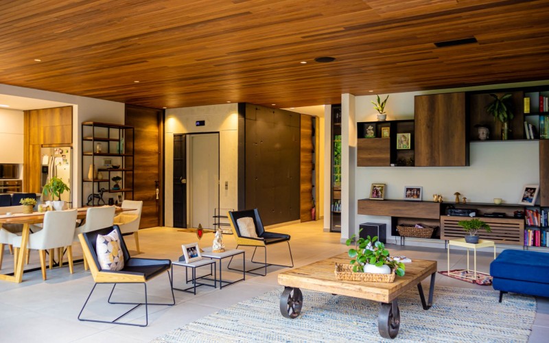 Luxury Living: Stunning Medellín Apartment Awaits