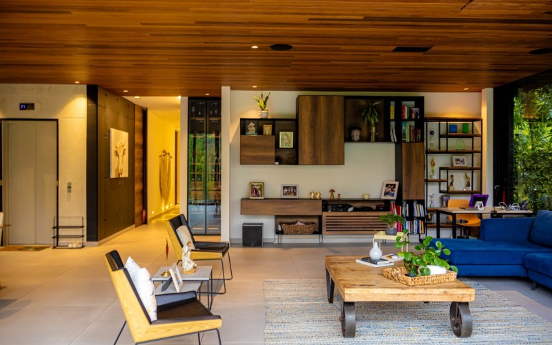 Luxury Living: Stunning Medellín Apartment Awaits