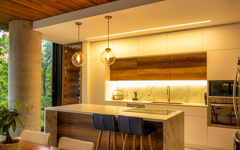 Luxury Living: Stunning Medellín Apartment Awaits