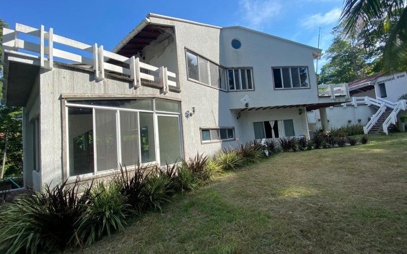 Casa Finca en Doradal, oportunidad única.