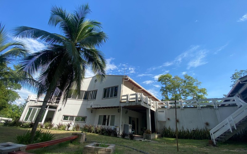 Casa Finca en Doradal, oportunidad única.