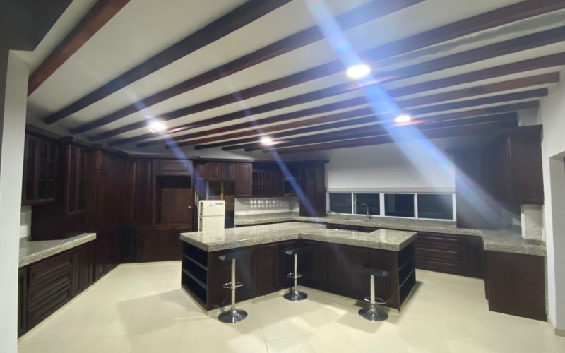 Casa Finca en Doradal, oportunidad única.