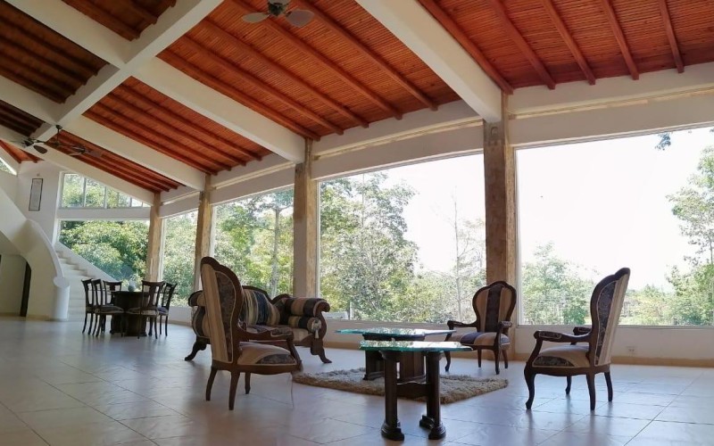 Casa Finca en Doradal, oportunidad única.