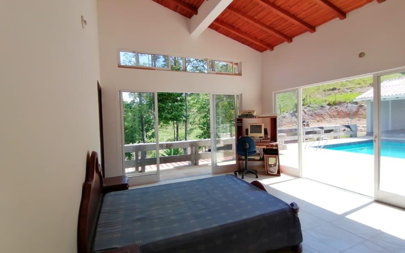 Casa Finca en Doradal, oportunidad única.