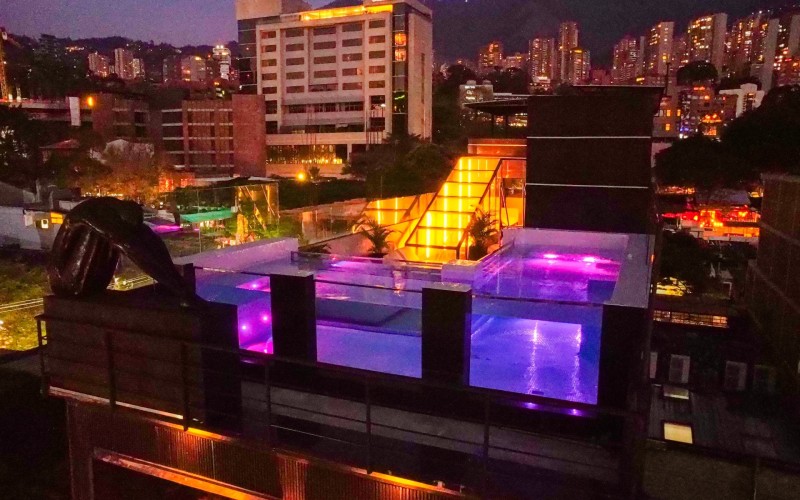 Edificio de 9 pisos en venta ideal para Airbnb o hotel boutique en Poblado Medellín