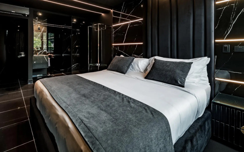 Trophy Boutique Hospitality Asset in El Poblado, Medellín | 8-Year Sovereign Tax Exemption