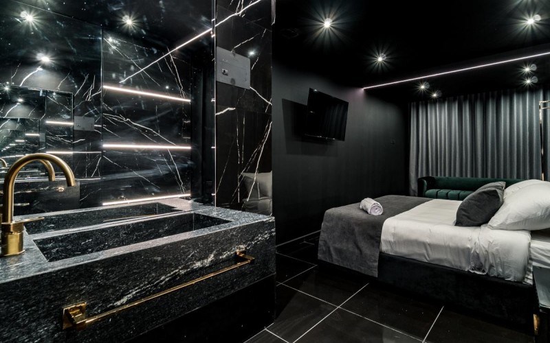 Edificio de 9 pisos en venta ideal para Airbnb o hotel boutique en Poblado Medellín