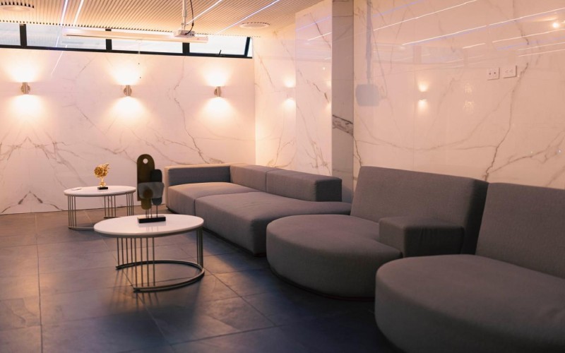 Edificio de 9 pisos en venta ideal para Airbnb o hotel boutique en Poblado Medellín