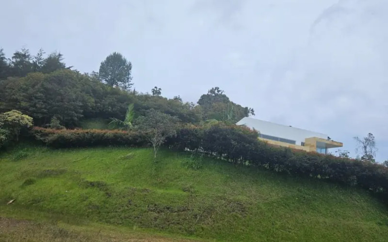 Country Lot in Sierra Alta, El Retiro – 3,800 m² Unique Opportunity