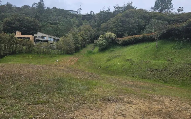Country Lot in Sierra Alta, El Retiro – 3,800 m² Unique Opportunity