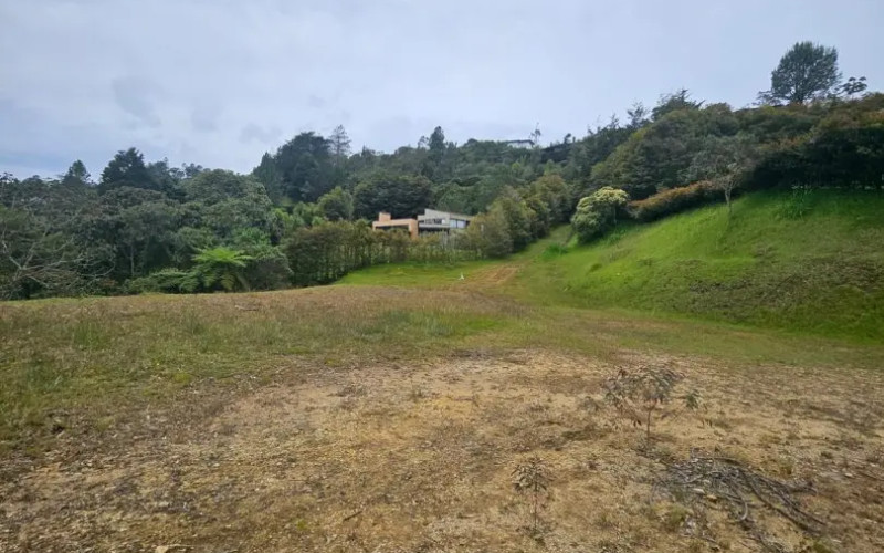 Country Lot in Sierra Alta, El Retiro – 3,800 m² Unique Opportunity