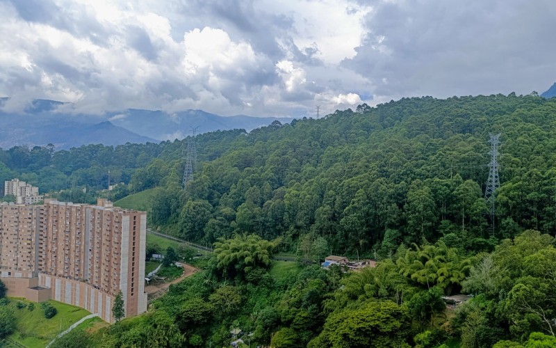 Apartamento Nuevo en Las Palmas con Vista Increíble y Acabados de Lujo