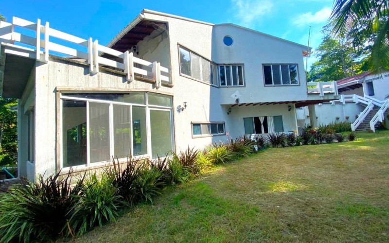 Casa Finca en Doradal, oportunidad única.