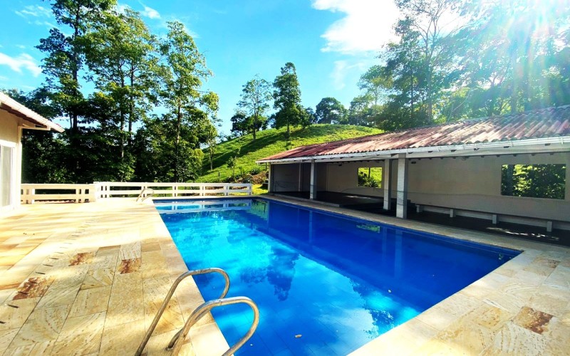 Casa Finca en Doradal, oportunidad única.