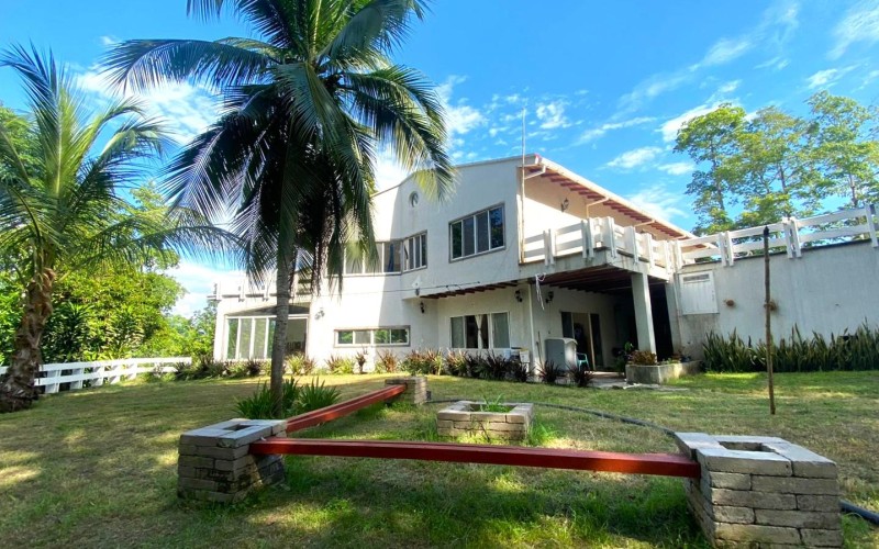 Casa Finca en Doradal, oportunidad única.