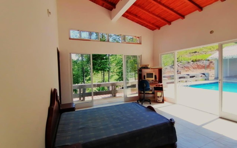 Casa Finca en Doradal, oportunidad única.