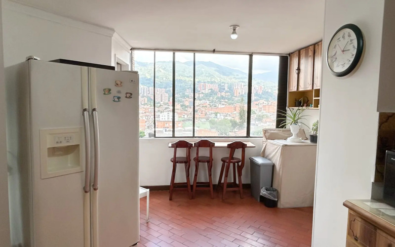 174 m2 Duplex Penthouse for Sale in Envigado | Prime Location | 