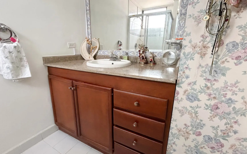 174 m2 Duplex Penthouse for Sale in Envigado | Prime Location | 