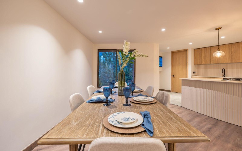 Fully Renovated 190 m² Apartment with 3 Bedrooms, 2 Balconies, and 24/7 Security – Perfect for Families