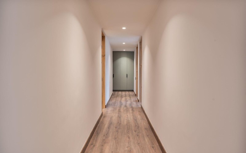 Fully Renovated 190 m² Apartment with 3 Bedrooms, 2 Balconies, and 24/7 Security – Perfect for Families