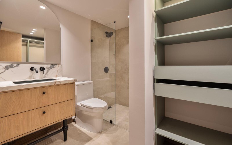 Fully Renovated 190 m² Apartment with 3 Bedrooms, 2 Balconies, and 24/7 Security – Perfect for Families