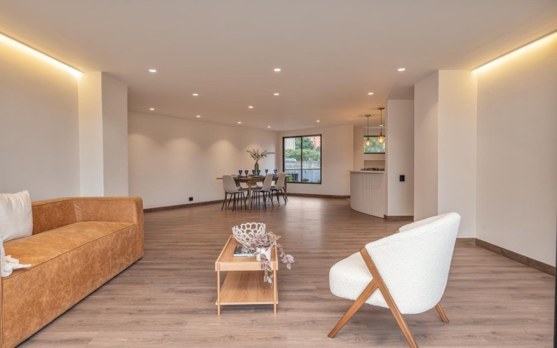 Fully Renovated 190 m² Apartment with 3 Bedrooms, 2 Balconies, and 24/7 Security – Perfect for Families