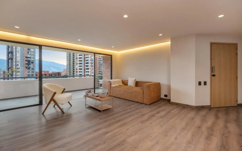Fully Renovated 190 m² Apartment with 3 Bedrooms, 2 Balconies, and 24/7 Security – Perfect for Families