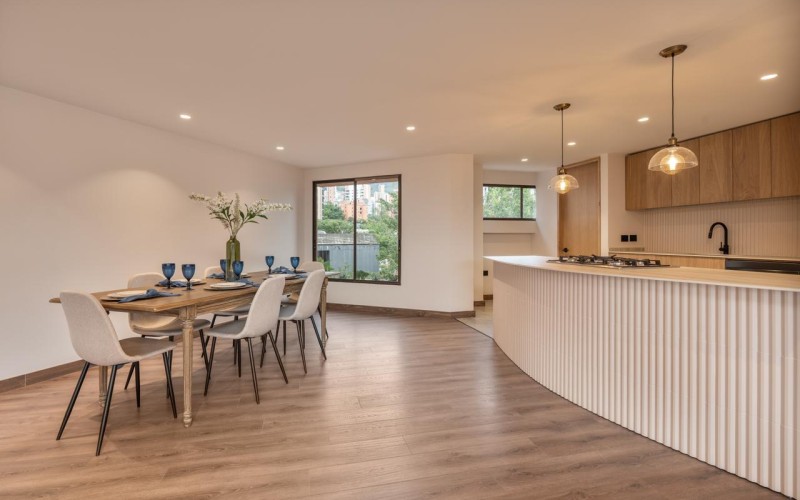 Fully Renovated 190 m² Apartment with 3 Bedrooms, 2 Balconies, and 24/7 Security – Perfect for Families