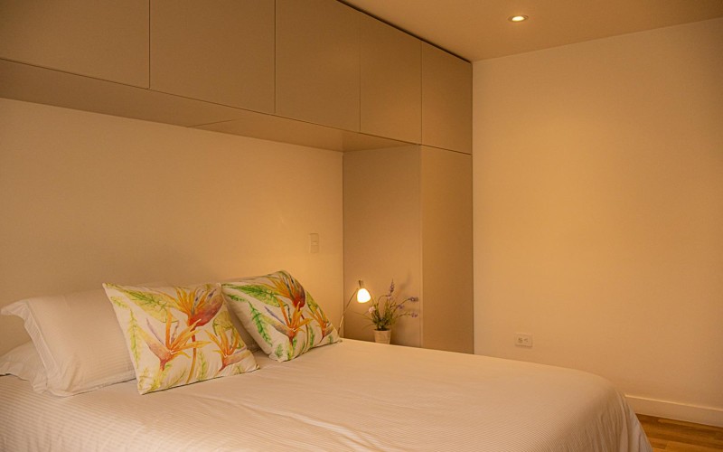 Apartamento de Lujo Remodelado en El Poblado con Vista y Ubicación Privilegiada